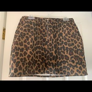 Leopard print mini skirt (worn once)
